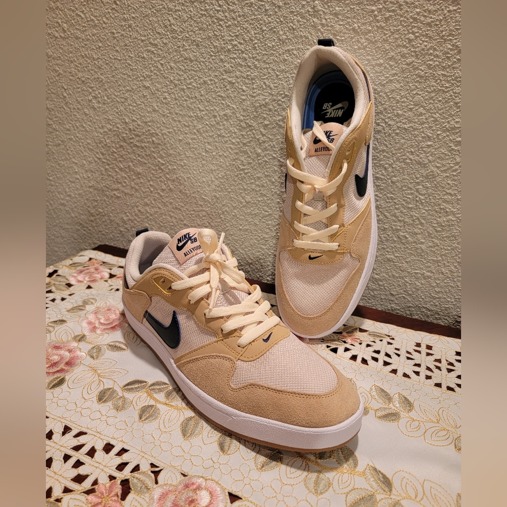 Nike dunk low Alleyoop Mens/Womens